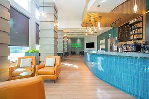 Sandman Signature Surrey-Guildford Suites