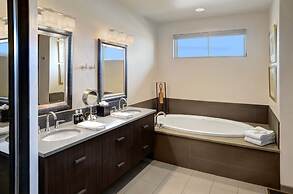 Garden of the Gods Resort and Club