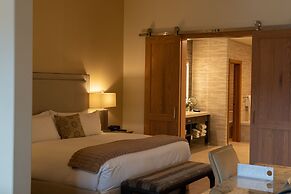 Garden of the Gods Resort and Club