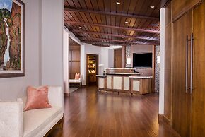 Garden of the Gods Resort and Club