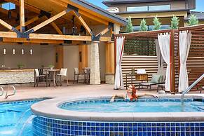 Garden of the Gods Resort and Club