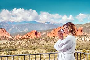 Garden of the Gods Resort and Club