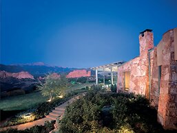Garden of the Gods Resort and Club