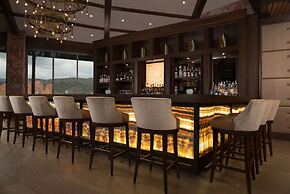 Garden of the Gods Resort and Club