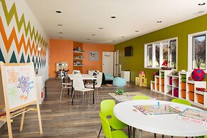 Garden of the Gods Resort and Club