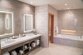 Garden of the Gods Resort and Club