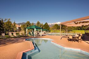 Garden of the Gods Resort and Club