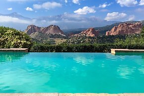 Garden of the Gods Resort and Club