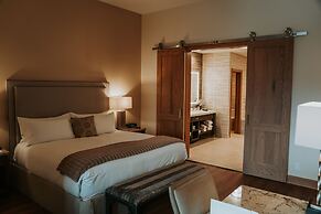 Garden of the Gods Resort and Club