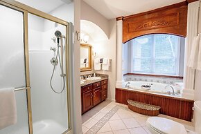 Nordic Village Resort