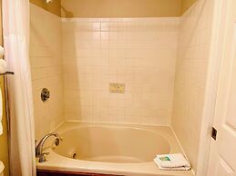 Nordic Village Resort