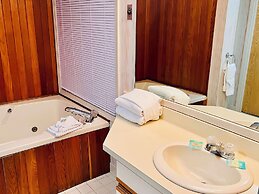 Nordic Village Resort