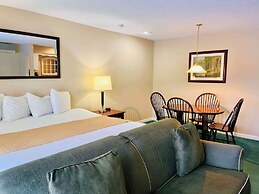 Nordic Village Resort