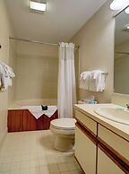 Nordic Village Resort