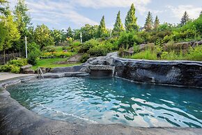 Nordic Village Resort