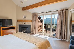 Nordic Village Resort