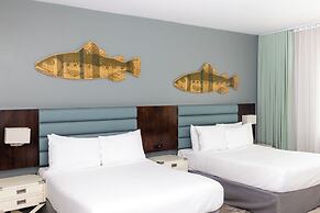 Lakehouse Resort