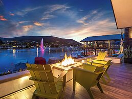 Lakehouse Resort