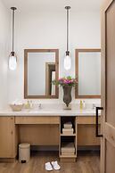 Rusty Parrot Lodge and Spa