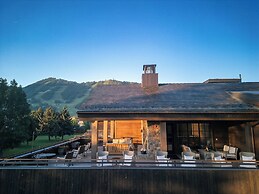 The Rusty Parrot Lodge and Spa