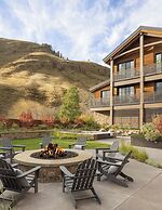 The Rusty Parrot Lodge and Spa