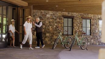 The Rusty Parrot Lodge and Spa