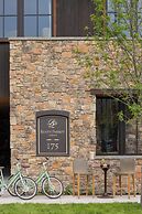 Rusty Parrot Lodge and Spa