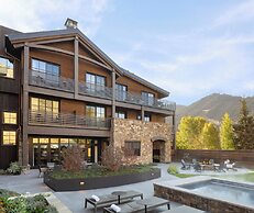 The Rusty Parrot Lodge and Spa