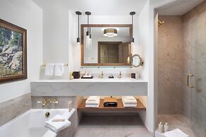 Rusty Parrot Lodge and Spa