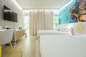 Trupial Hotel & Casino