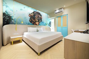 Trupial Hotel & Casino