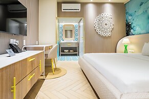 Trupial Hotel & Casino
