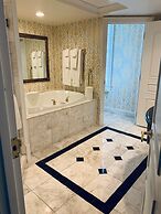 Market Pavilion Hotel