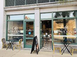 Market Pavilion Hotel