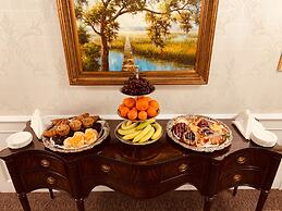 Market Pavilion Hotel