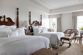 Market Pavilion Hotel