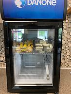 Super 8 by Wyndham Swan River MB