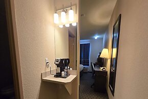 Super 8 by Wyndham Swan River MB