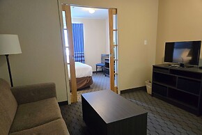 Super 8 by Wyndham Swan River MB