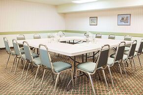 Super 8 by Wyndham Swan River MB