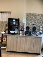 Super 8 by Wyndham Swan River MB