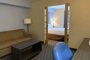 Super 8 by Wyndham Swan River MB