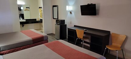 Motel 6 Santa Nella, CA - Los Banos