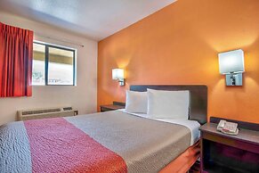 Motel 6 Santa Nella, CA - Los Banos