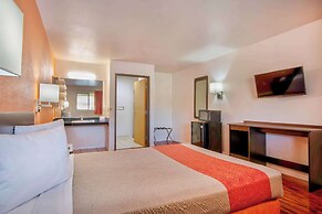 Motel 6 Santa Nella, CA - Los Banos