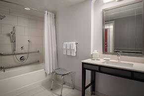 Courtyard by Marriott Boston Brookline