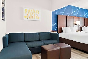 Comfort Suites Southfield/Detroit