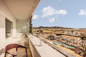The Unexpected Ibiza Hotel - Ushuaïa Club entrance included