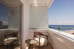 The Unexpected Ibiza Hotel - Ushuaïa Club entrance included