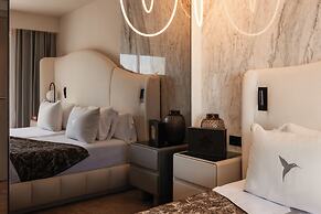 The Unexpected Ibiza Hotel - Ushuaïa Club entrance included